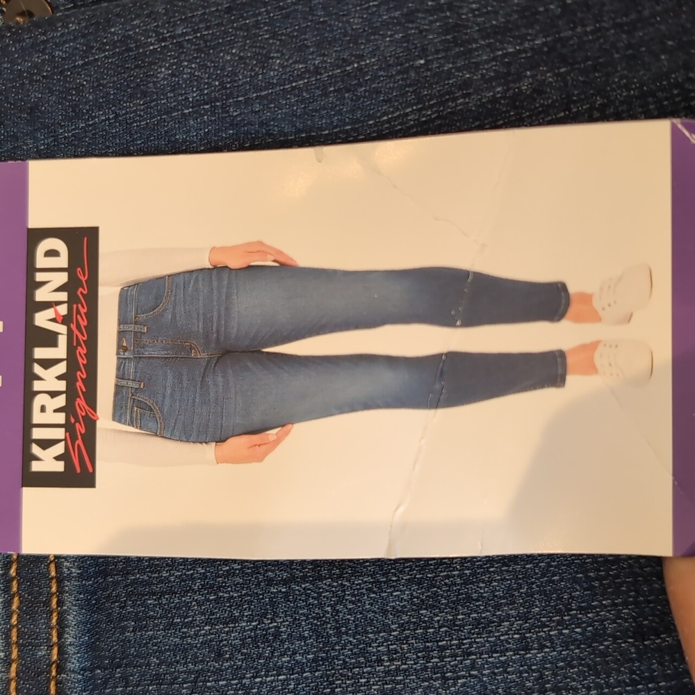Sz 14:💙 Kirkland Signature High-rise Skinny Blue Jeans